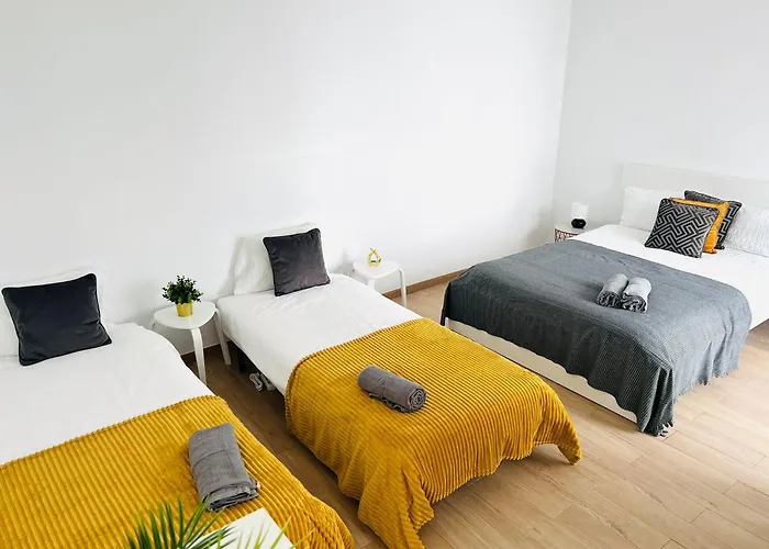 Luxury House Next Attractions With Free Parking * ליסבון