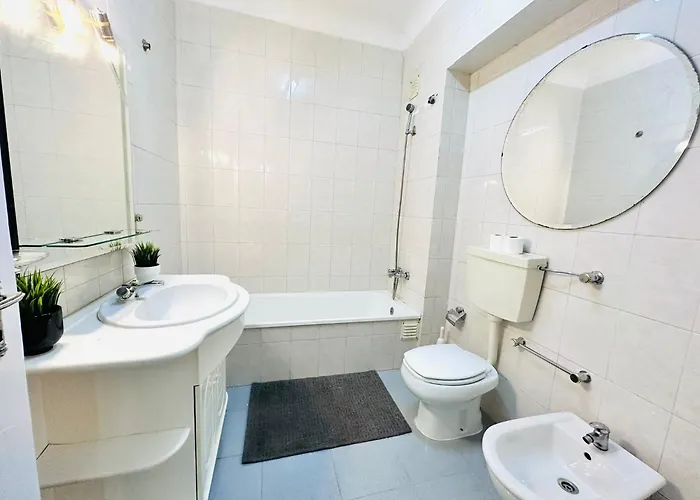 Nyaraló Luxury House Next Attractions With Free Parking *